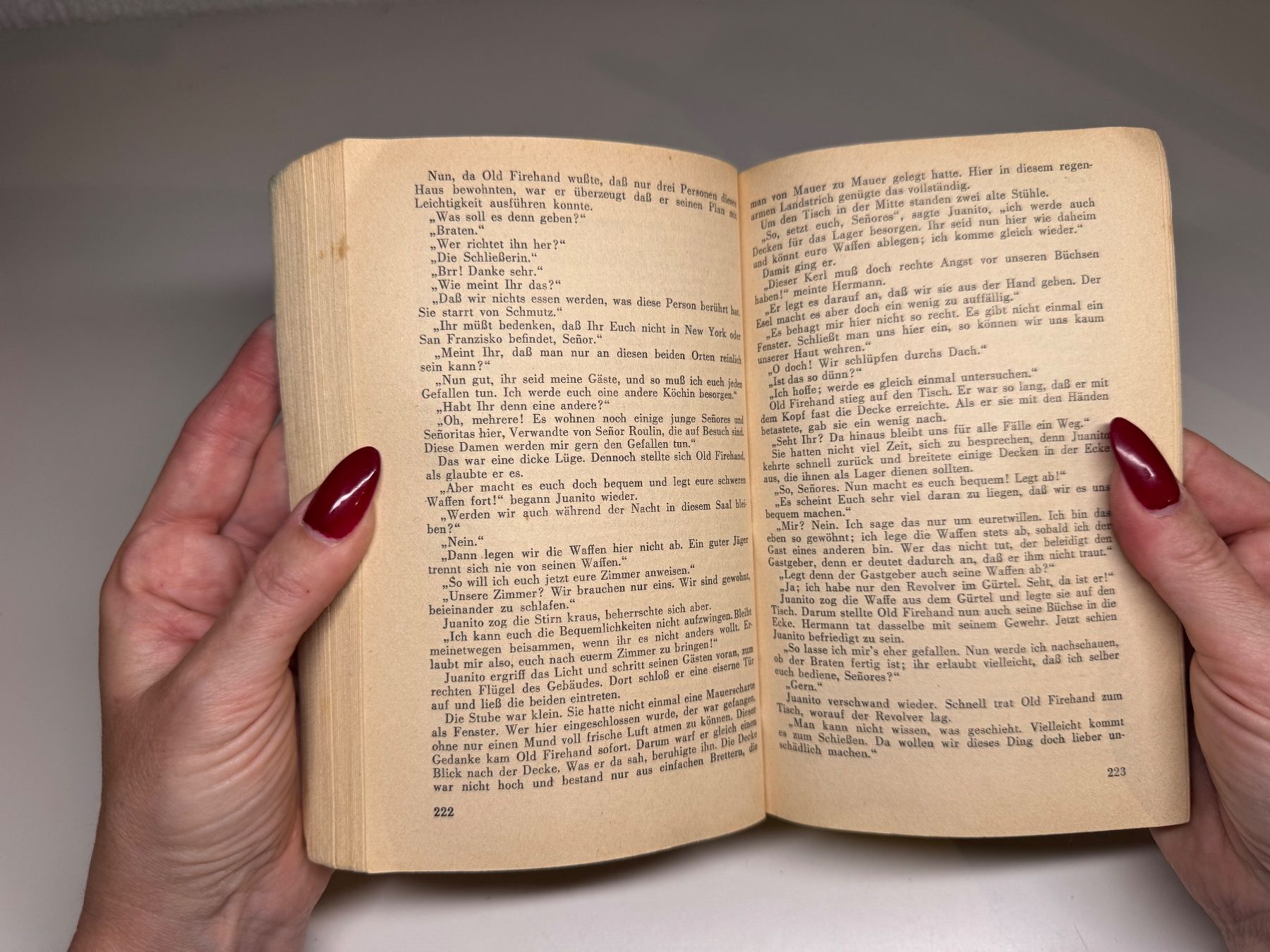 Libri: ROMAN: Karl May, Im Tal des Todes – Usato da Grosswangen venduto da Kleine.Knoepfe 7