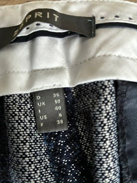 Esprit Hosen: Pantalon Esprit neuf, taille M – Neu (gemäss Beschreibung) aus Lausanne 26 von anaxena 3