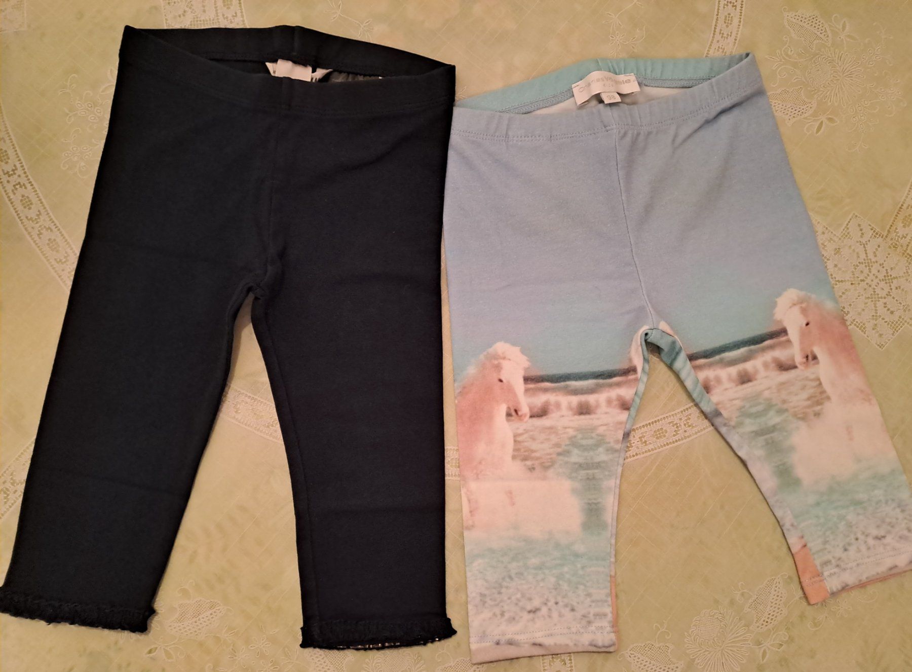 Pantaloni: Lot de 2x Leggings - Taille 98 – Usato da Le Noirmont venduto da sportboutique