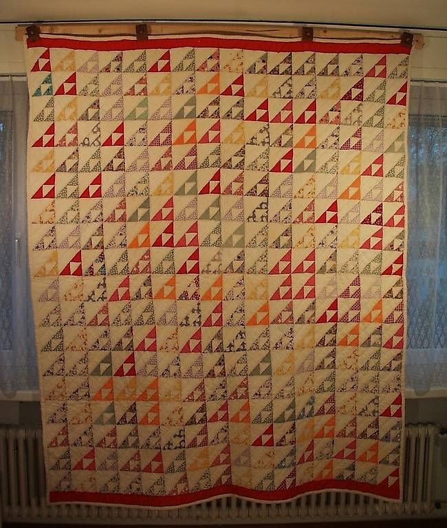Decken: Antique Quilt Pyramids – Gebraucht aus Rudolfstetten von Bungur 4