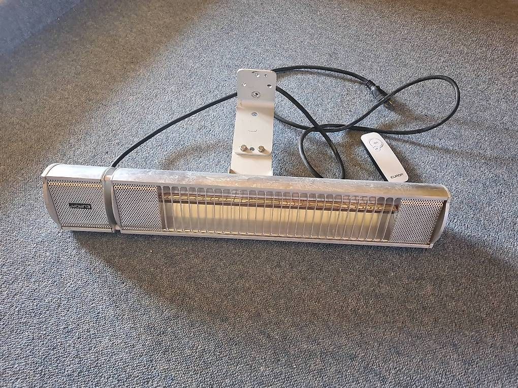 Radiatori: Chauffage Extérieur 1800 watts – Usato da Châtel-St-Denis venduto da max_fri 1