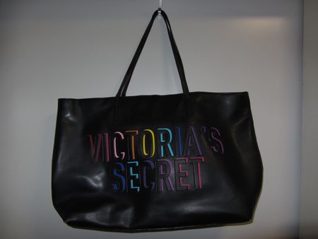 Victoria's Secret Tasche schwarz mit buntem Logo gross