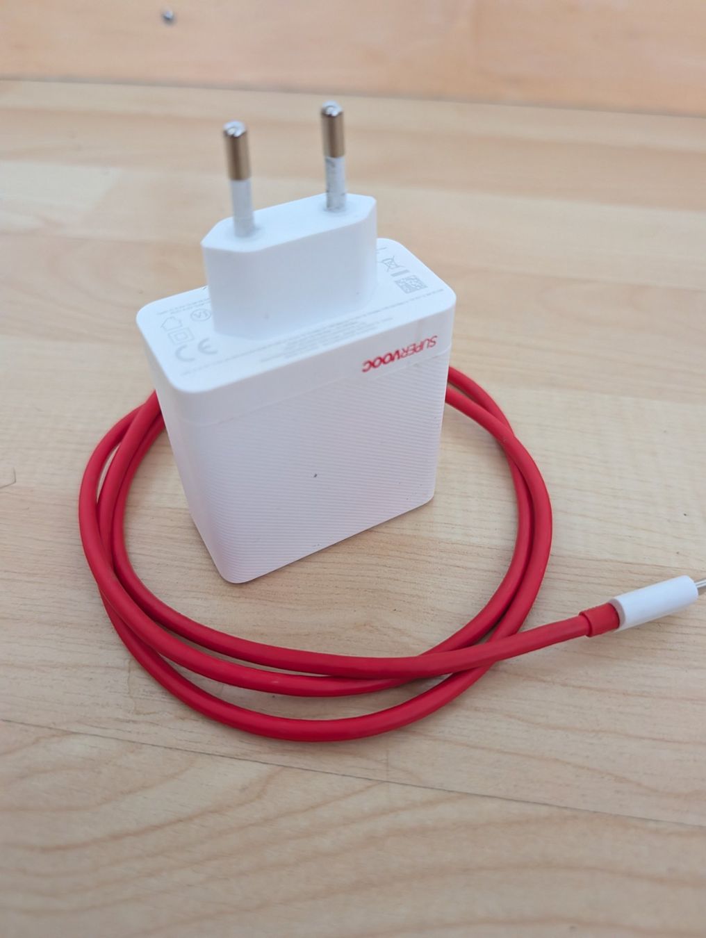 OnePlus Caricabatterie: OnePlus SuperVOOC Ladegerät 100W gebraucht mit Kabel – Usato da St. Gallen venduto da Handymaus 3