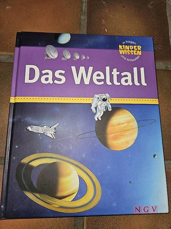 Bücher: Das Weltall – Gebraucht aus Muolen von Dodo99