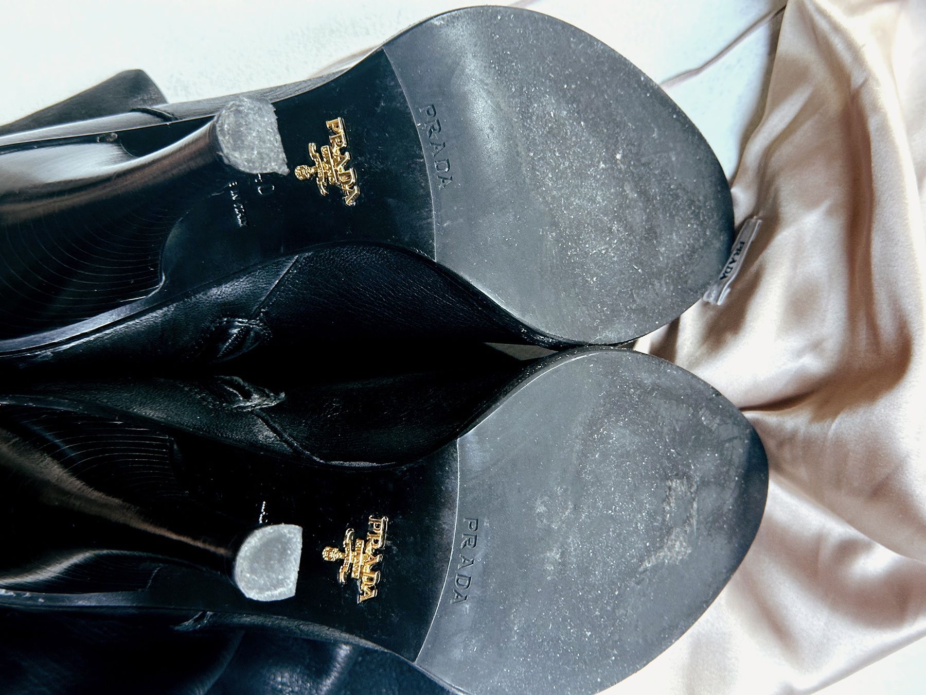 Prada Damenschuhe: Prada Bottes size 40 – Gebraucht aus Vevey von ledidream 3