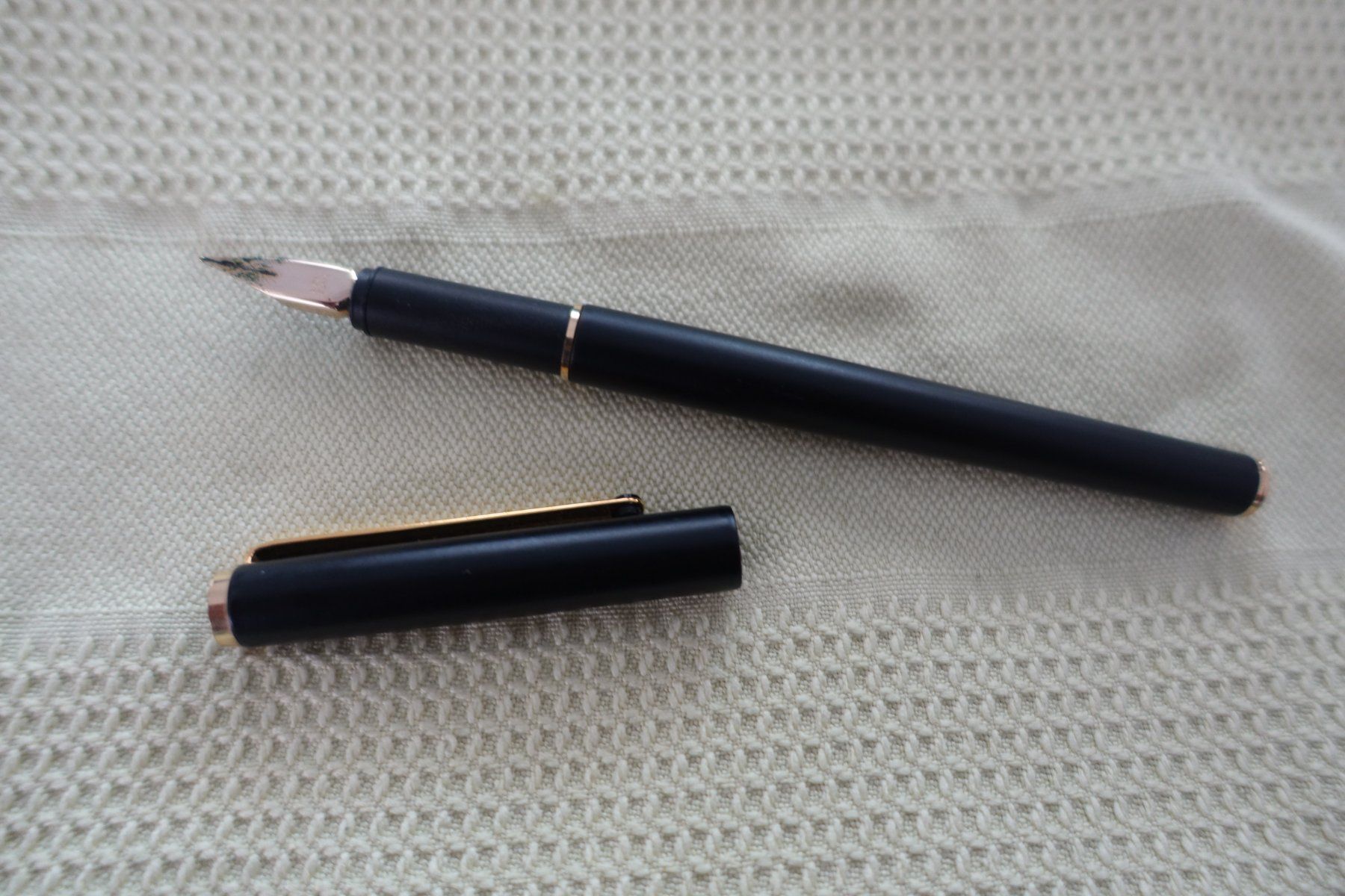 Montblanc Stylos & Marker: Montblanc Füllfederhalter – D'occasion à Belp par Mazarron58 2