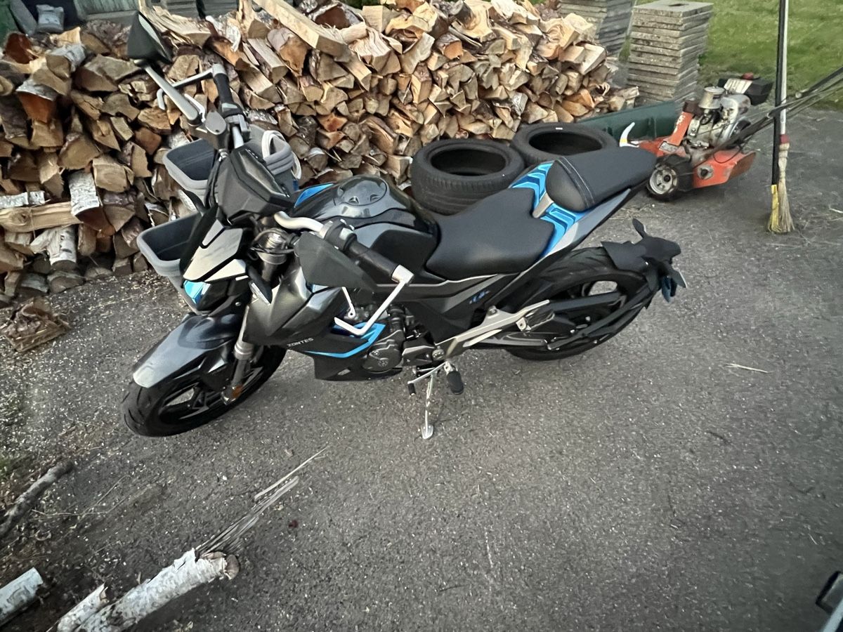 Zontes Strada: Zontes Z125U – Nuovo (secondo la descrizione) da Bütschwil venduto da sue_jx8k 1