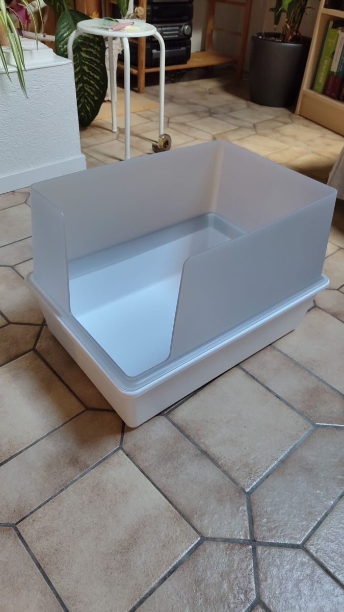 Sonstige Dekorationen & Accessoires: Cubby Litter Box / Litière pour cat – Neu (gemäss Beschreibung) aus Villars-le-Terroir von sim_67xw 1