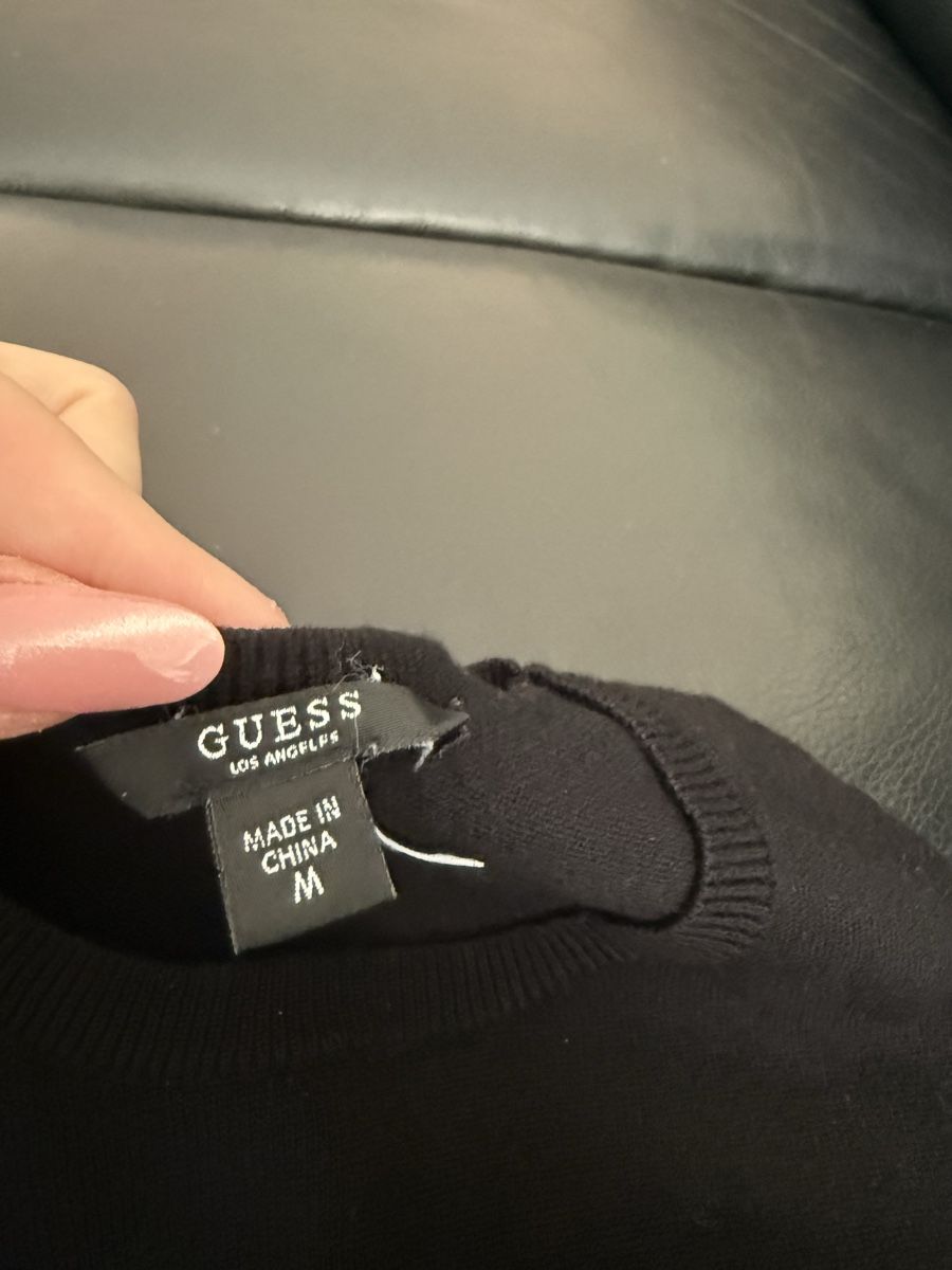 Guess Camicette: Guess Oberteil schulterfrei Grösse M – Usato da Winterthur venduto da yar_dpp8 2