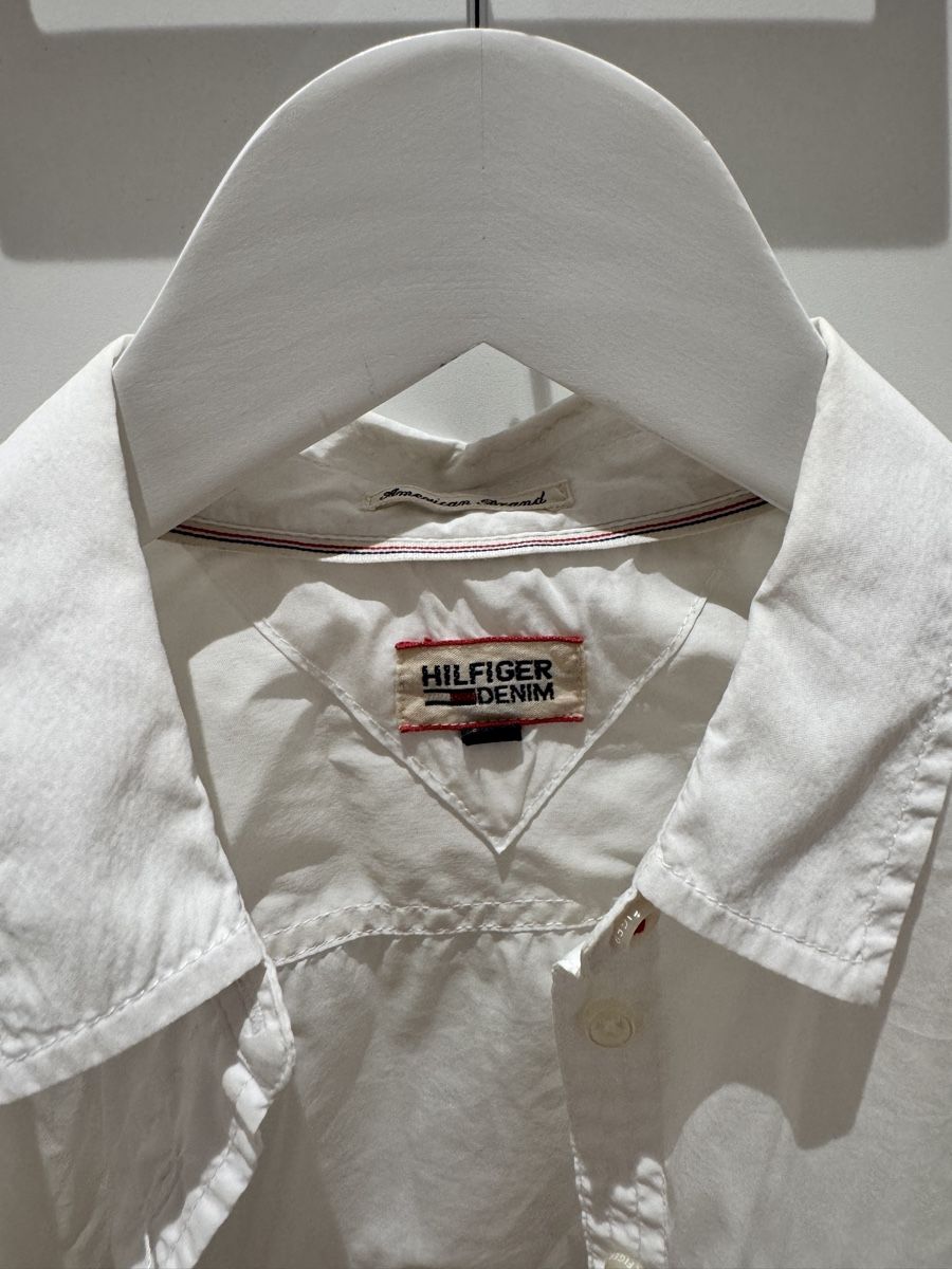 Tommy Hilfiger Camicette: Weisses Hemd von Hilfiger Denim – Usato da Bremgarten AG venduto da val_ch 1