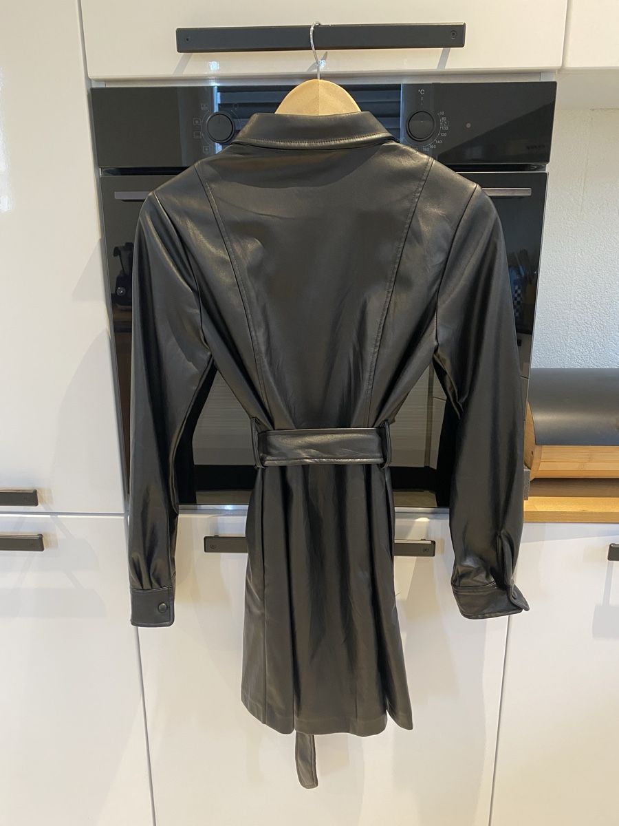 Stradivarius Vestiti: Robe Stradivarius Simili Cuir Noir Taille M – Nuovo (secondo la descrizione) da Aigle venduto da Celina28 1