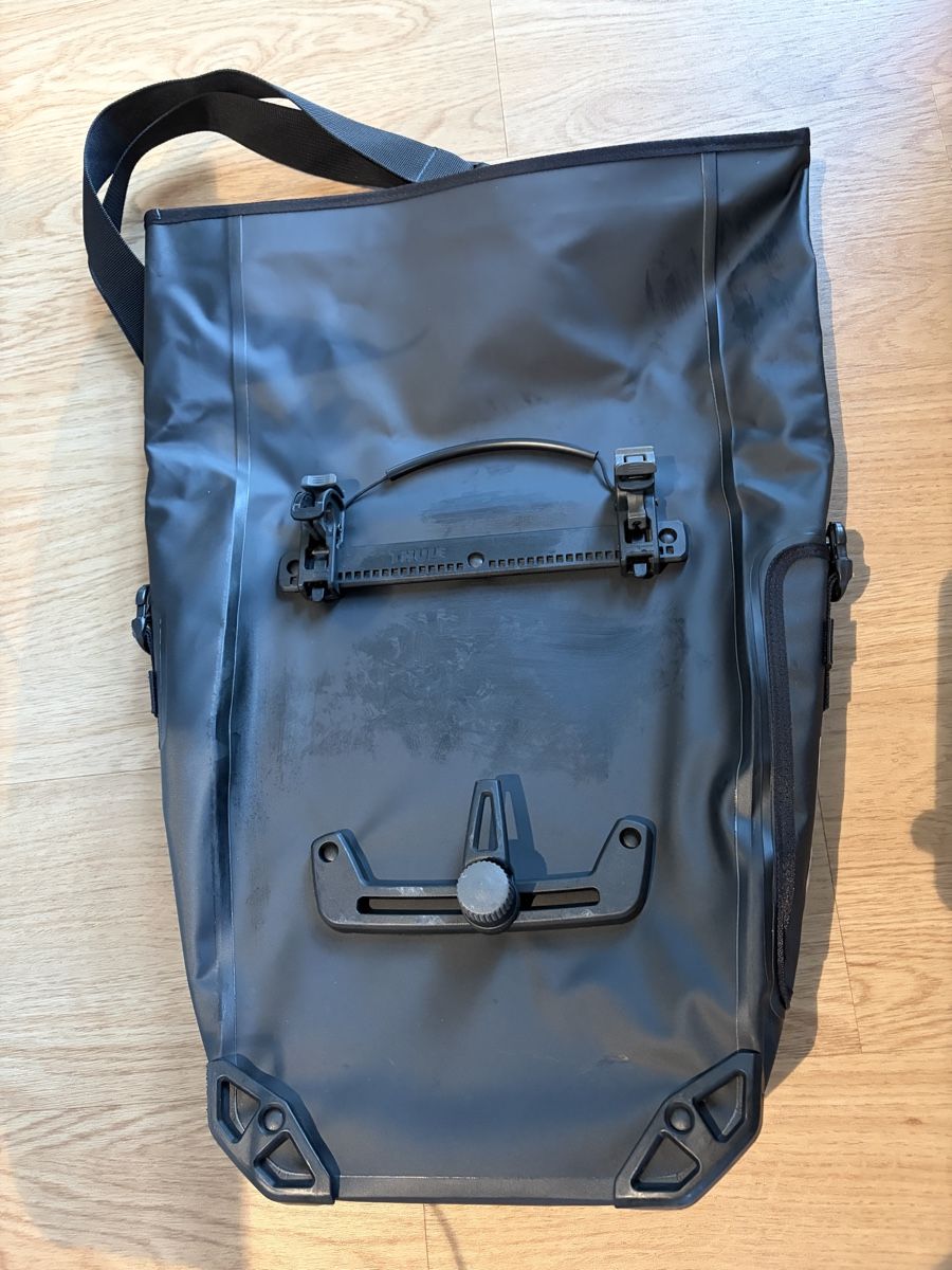 Borse: Thule Shield Pendler-Packtasche 22 L schwarz – Usato da Dietwil venduto da mammut_alpine 7