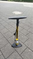 Standpumpe mit Manometer gelb schwarz