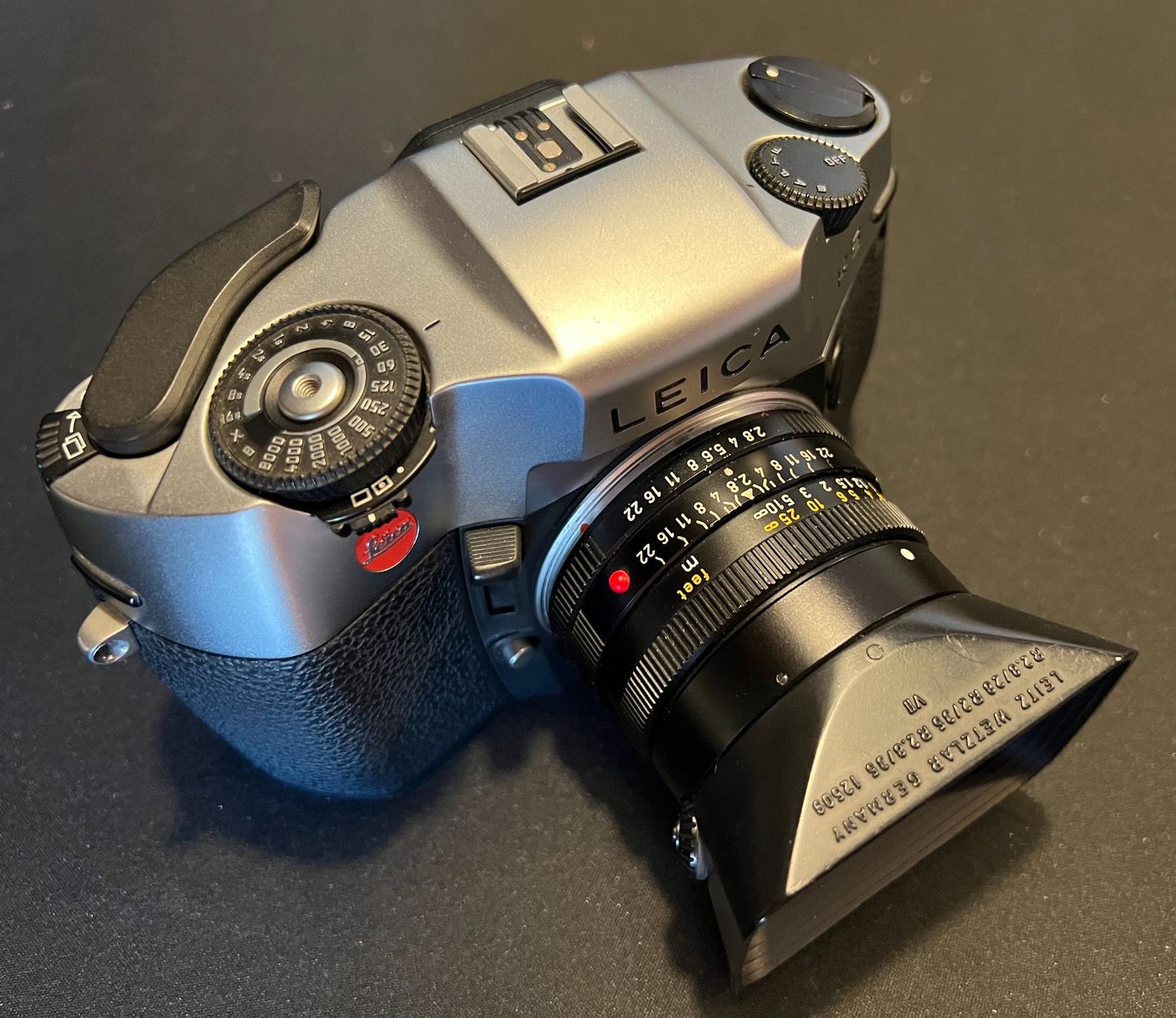 Leica Kamera: Leica R8 mit drei Objektiven – Gebraucht aus Uster von Stoessda