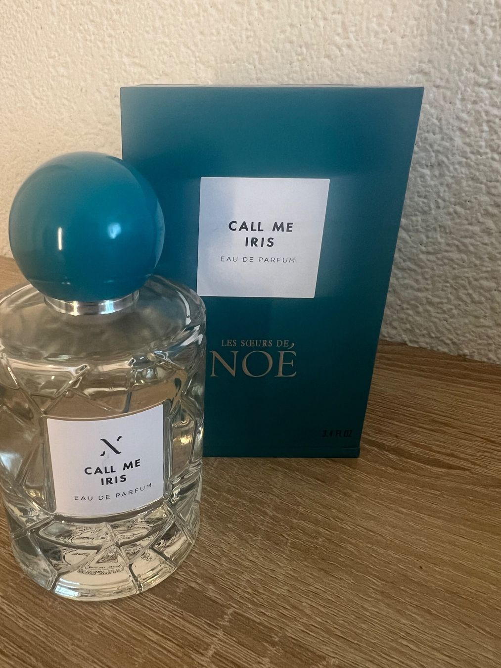 Parfum & Eau de Toilette: Call me Iris, 2 ml – Gebraucht aus Sursee von nst_czk2