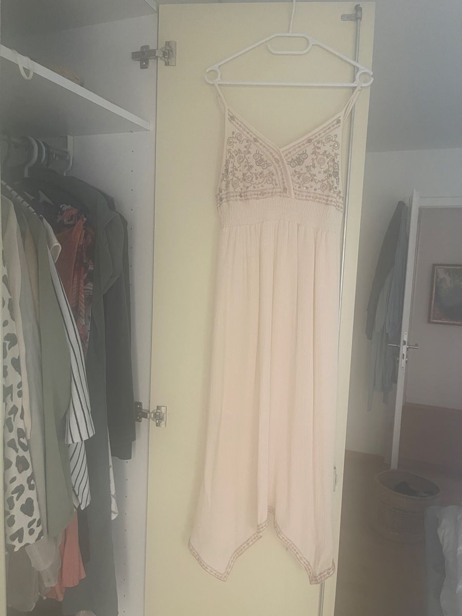 Vestiti: Wunderschönes Sommerkleid  bestickt Grösse S/M – Usato da Weinfelden venduto da Dealissima