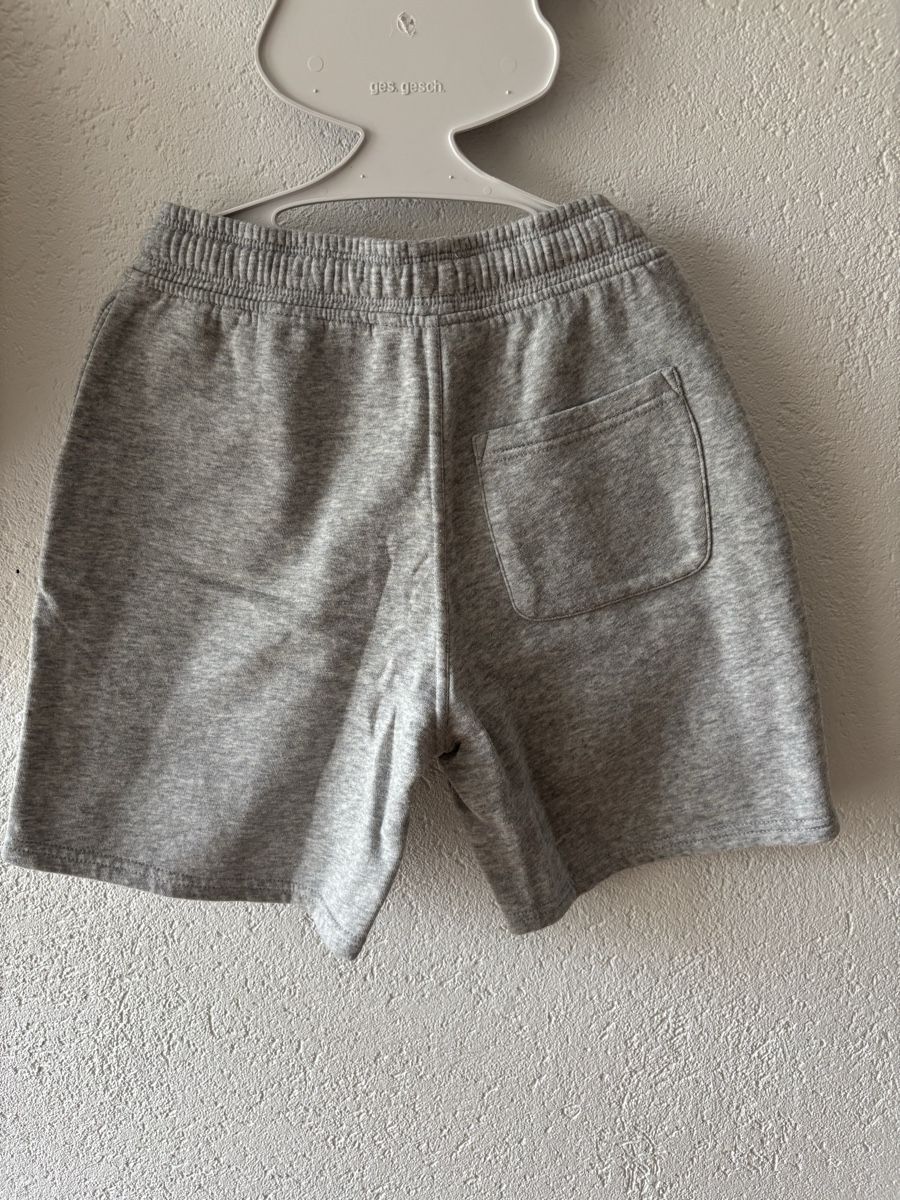 H&M Pantalons: Shorts H&M Gr 140 – D'occasion à Boniswil par Biancaneve91 2