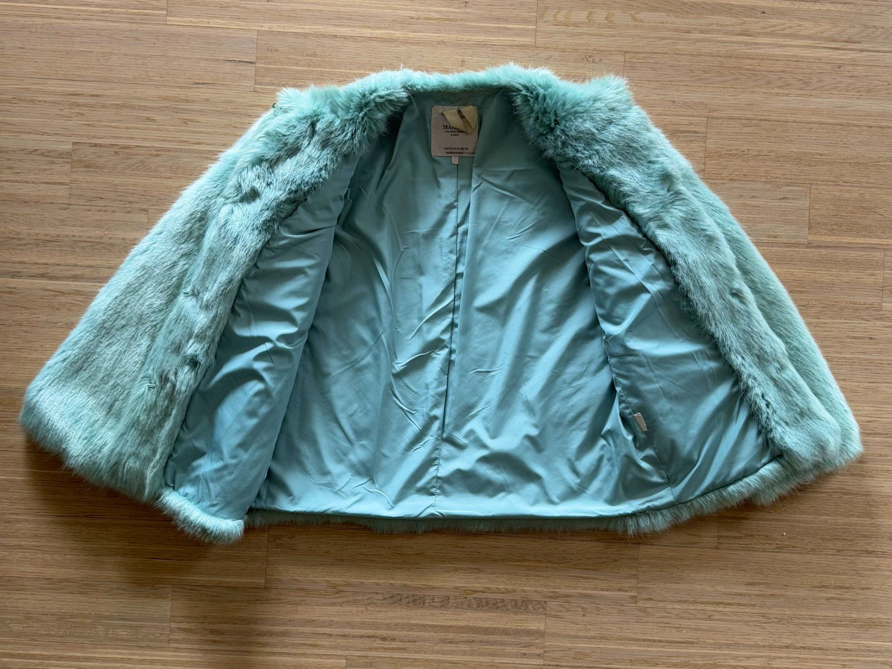 Zara Jacken: ZARA blaue Kunstfelljacke Gr. S – Gebraucht aus Männedorf von phi_5pvk 1