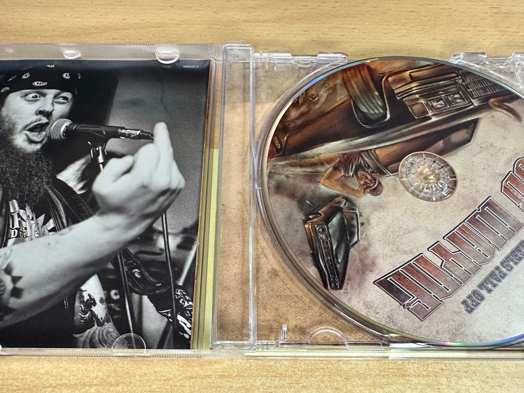 CD: B2 Bob Wayne – Till The Wheels Fall Off – Usato da Rikon im Tösstal venduto da Alpenmutz 2