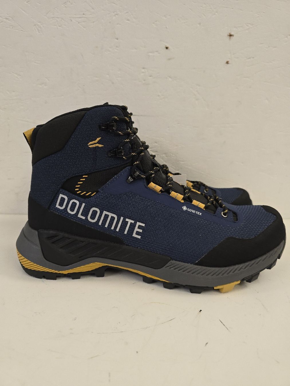 Dolomite Scarpe da uomo: Chaussures neuves Dolomite Gore Tex, taille 42 – Nuovo e nell'imballaggio originale da Sugiez venduto da factorysportoutlet