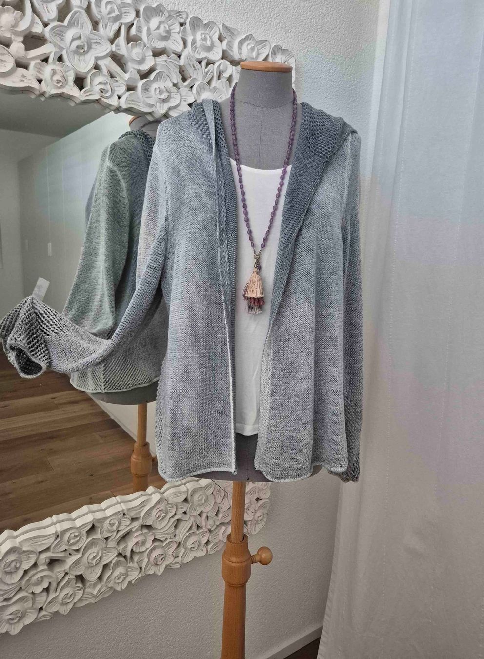 Nile Giacche: WUNDERSCHÖNE STRICKJACKE von NILE & KAPUZE Gr.L – Nuovo (secondo la descrizione) da Algetshausen venduto da Engel-99 5