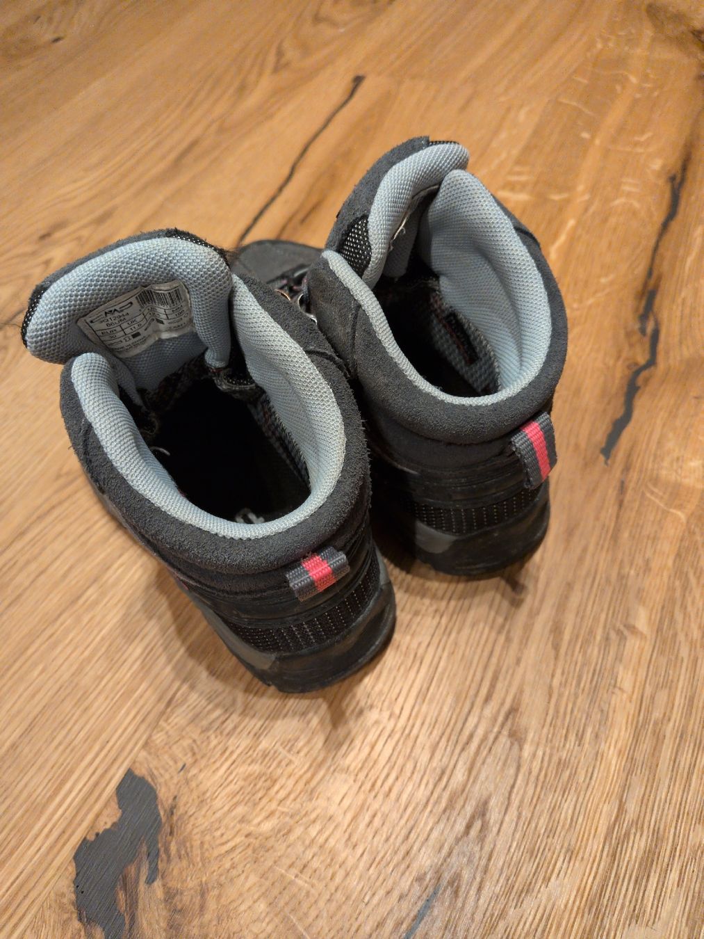 CMP Scarpe per ragazzi: Wanderschuhe CMP Trekking grau schwarz Gr. 30 – Usato da Wildegg venduto da Sansibar6 1