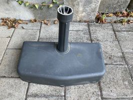 Betonsockel für Sonnenschirm
