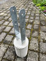 Pfostenverankerung mit Betonsockel