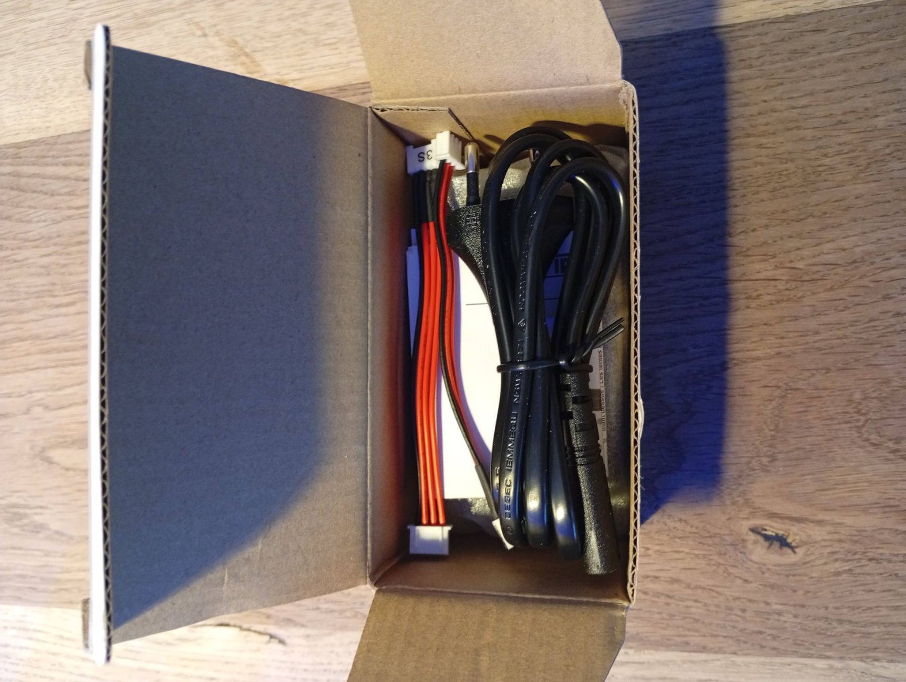 Multiplex Akkus, Ladegeräte & Netzgeräte: Multiplex MULTIcharger L-703 EQU Ladegerät, neu – Neu und originalverpackt aus Härkingen von philuu 1