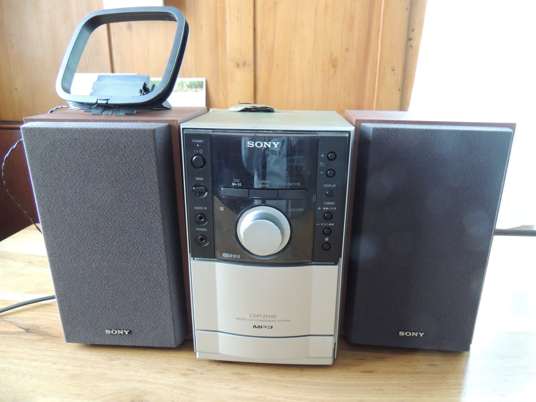 Sony Lettore multimediale & Streamer: Sony CMT-EH10 - Micro HIFI Component System – Usato da Steinen venduto da Idi03