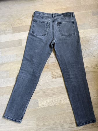 Graue Jeans Tapered & Denim Gr. 31/34