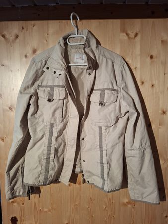 Schöne Tom Tailor Frühlingsjacke Grösse L beige leicht