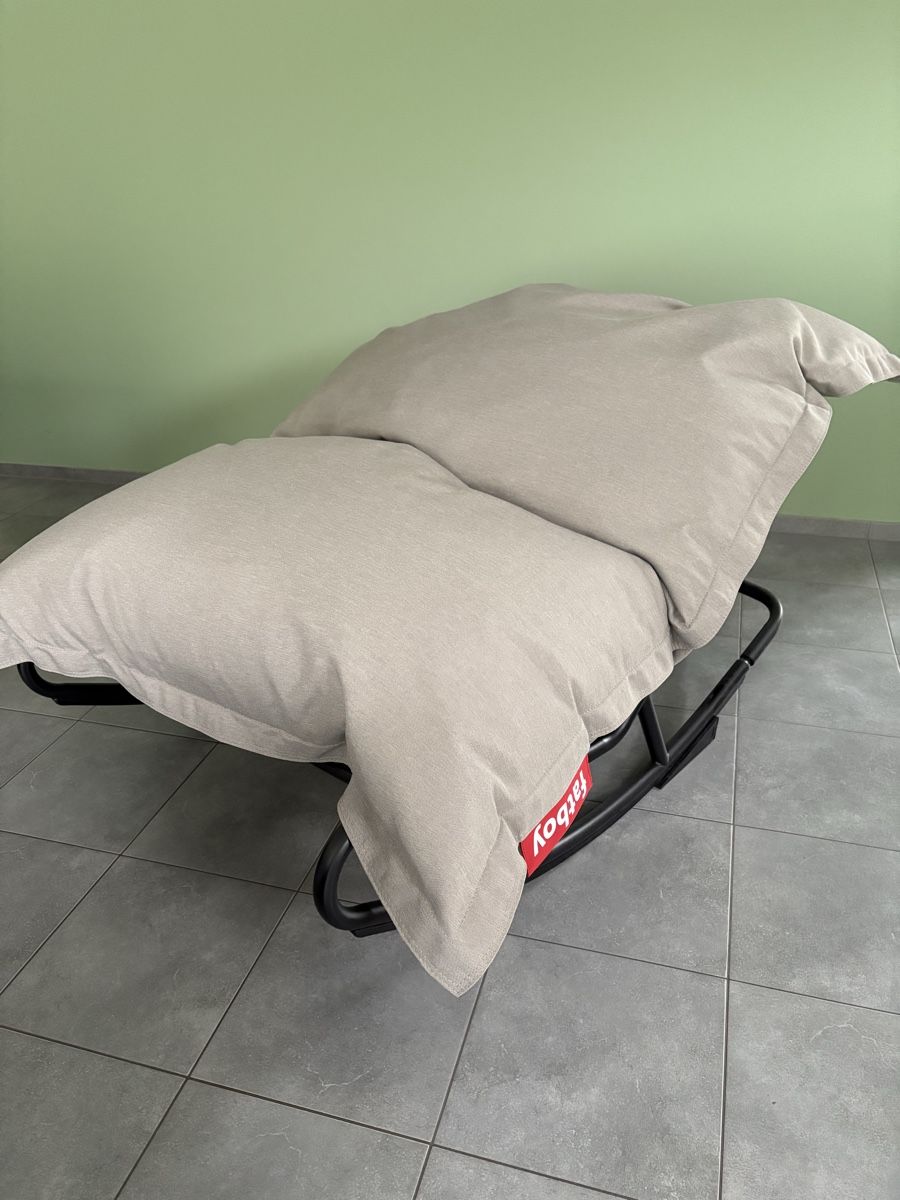 Fatboy Poltrone: Fatboy Sitzsack mit Schaukelstuhl Rock n Roll – Nuovo (secondo la descrizione) da Gundetswil venduto da Anrosp 1