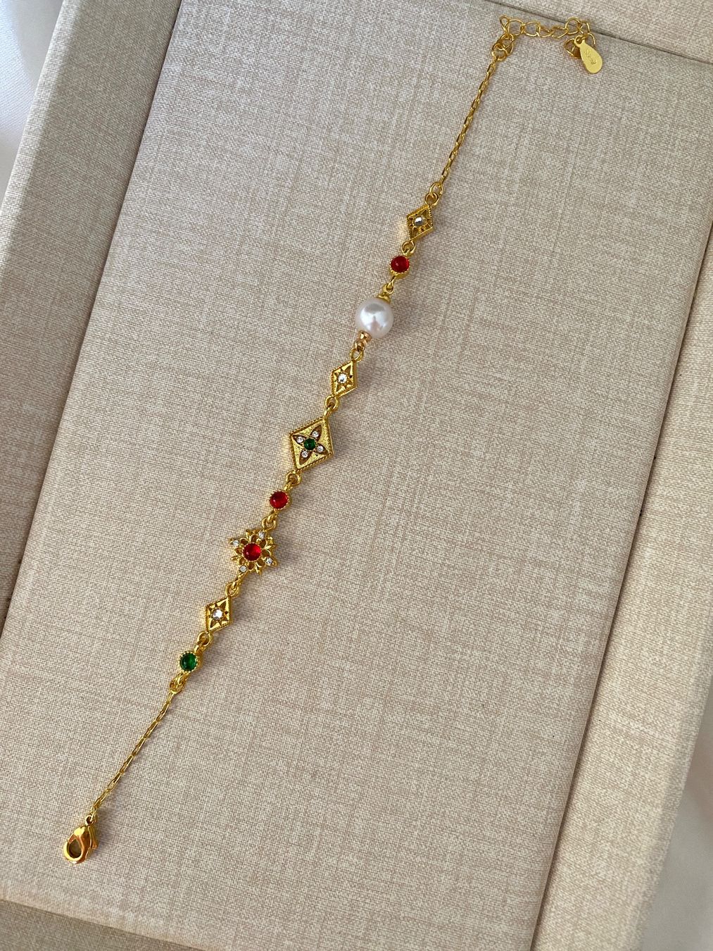 Bracciali & Braccialetti: Süsswasserperlen Armbänder – Nuovo e nell'imballaggio originale da Sarnen venduto da catnini