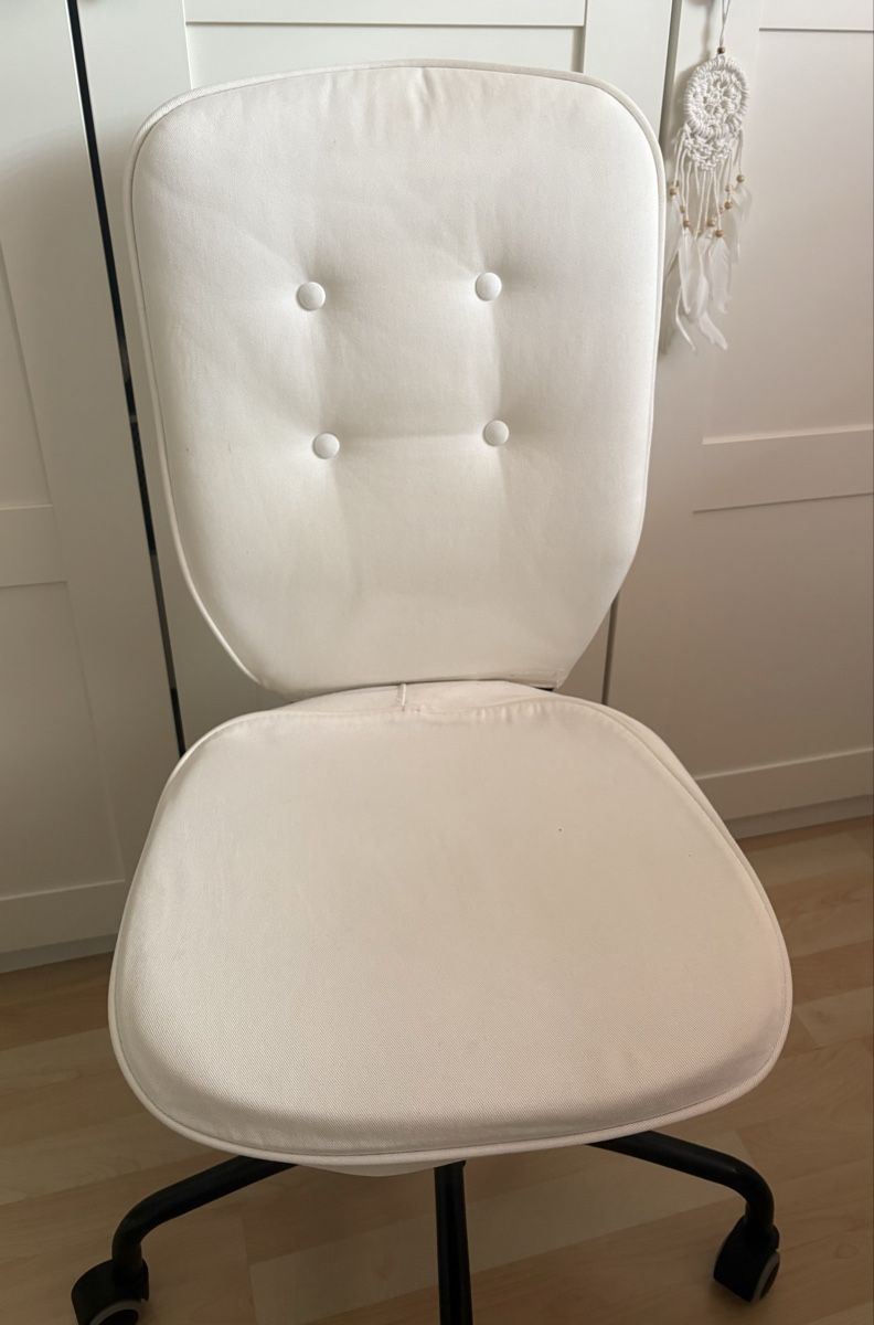 Ikea Chaises: Büro Stuhl IKEA  – D'occasion à Nottwil par lua_rc97 1