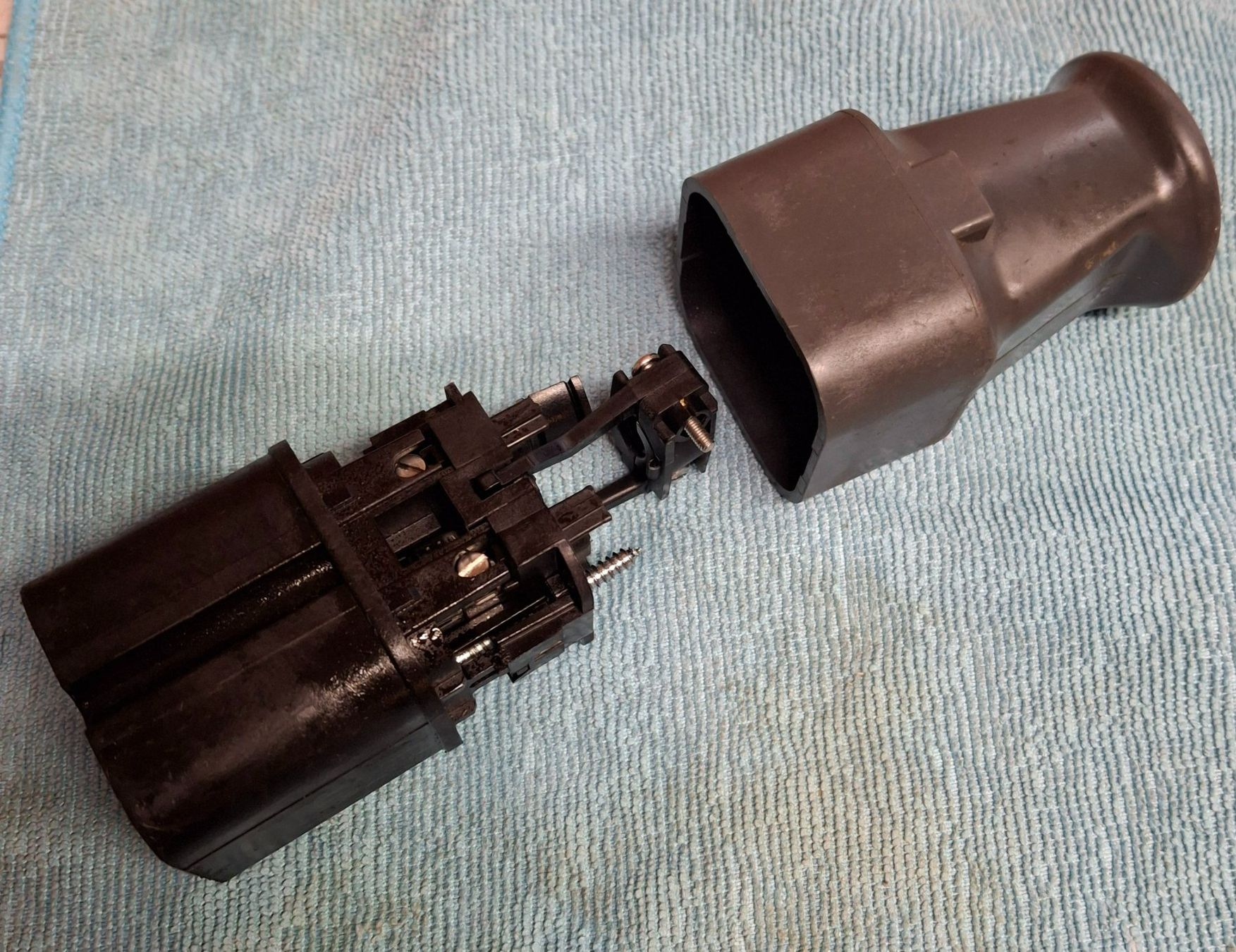 Stecker: J15 Stecker 5 Polig – Gebraucht aus Oppikon von wisel079 2