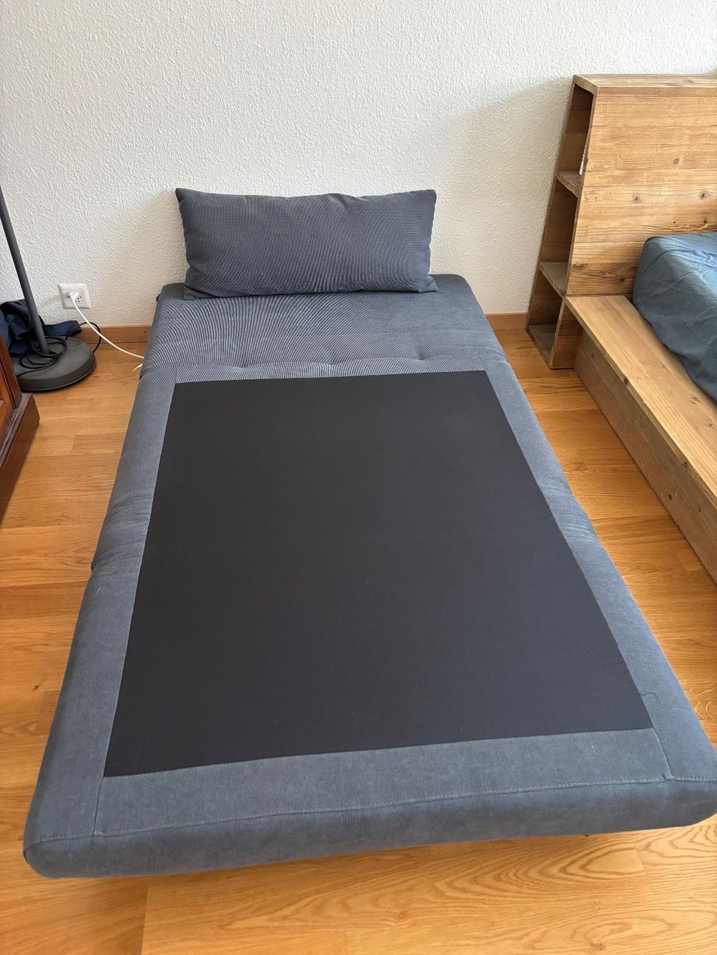 Maisons du monde Sofas: Canapé convertible 1 place – Gebraucht aus Les Acacias von dup_s2t9 2