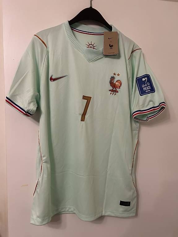 Leibchen & Hosen: WM Frankreich #7 Dembele Jersey – Gebraucht aus Effretikon von PrimeTimeB