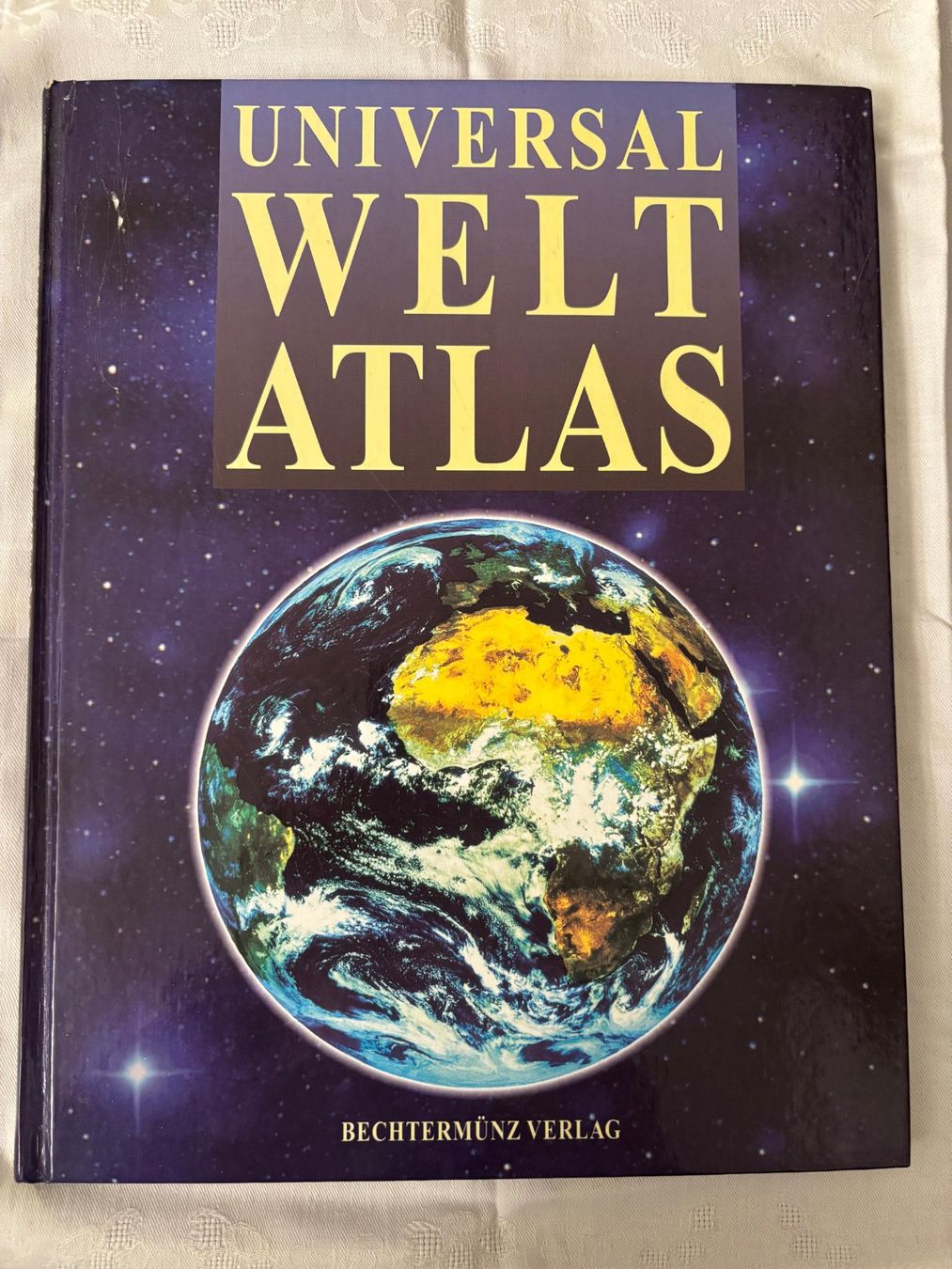Libri: Universal Welt Atlas vom Bechtermünz Verlag – Usato da Interlaken venduto da Poeschtli