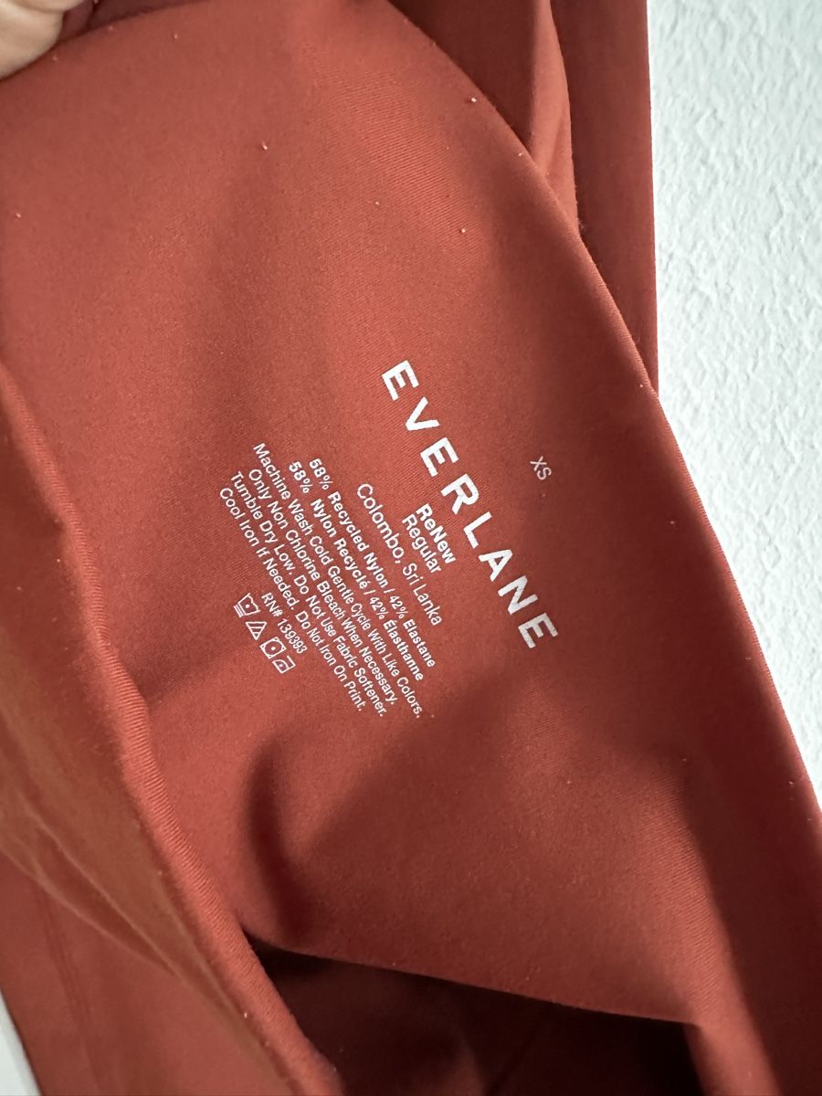 Everlane Leggings: Everlane leggings – Gebraucht aus Zürich von aidapo 1