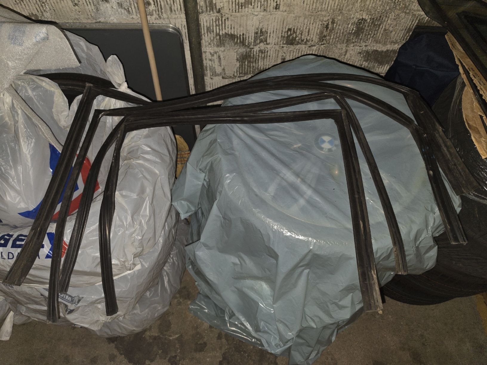 Fenêtres: BMW E38 Doppelverglasung Sicherheitsglas – Neuf (Voir description) à Winterthur par BrunoToretto 5