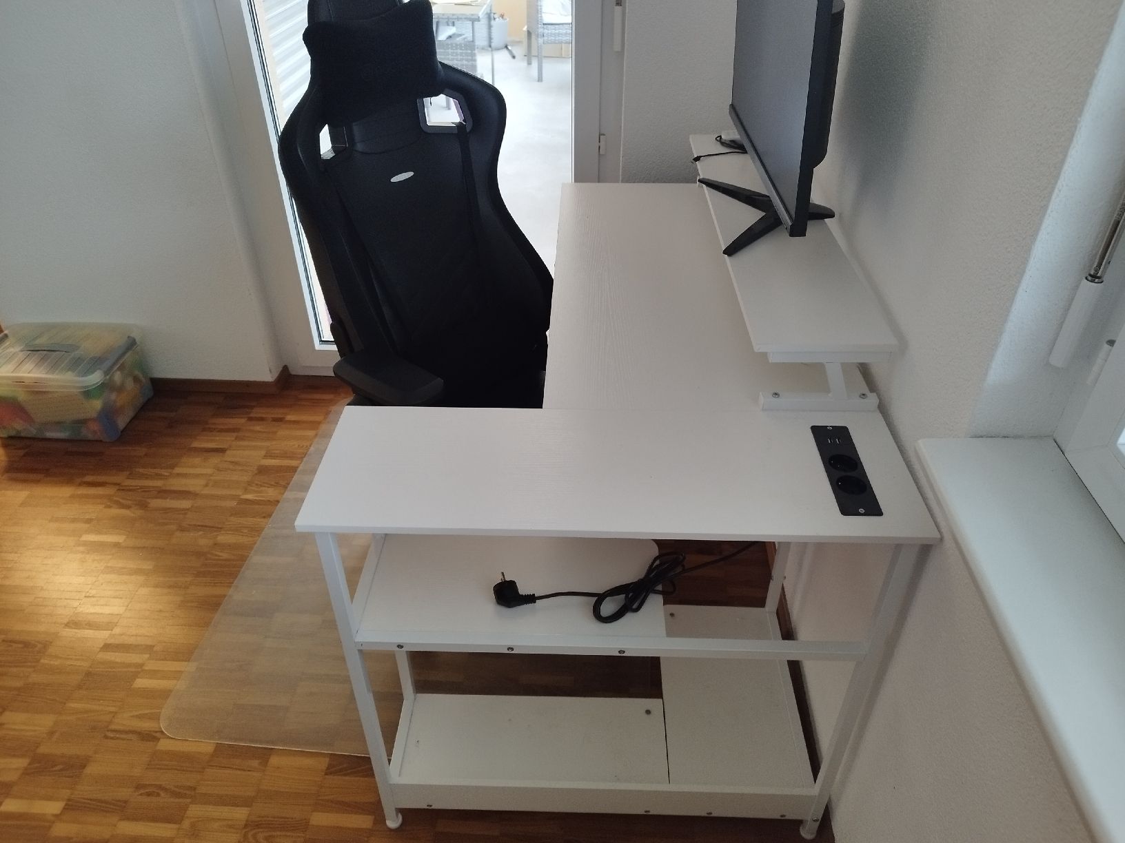 Bureaux: Schreibtisch – D'occasion à Rafz par FeeLineX 1