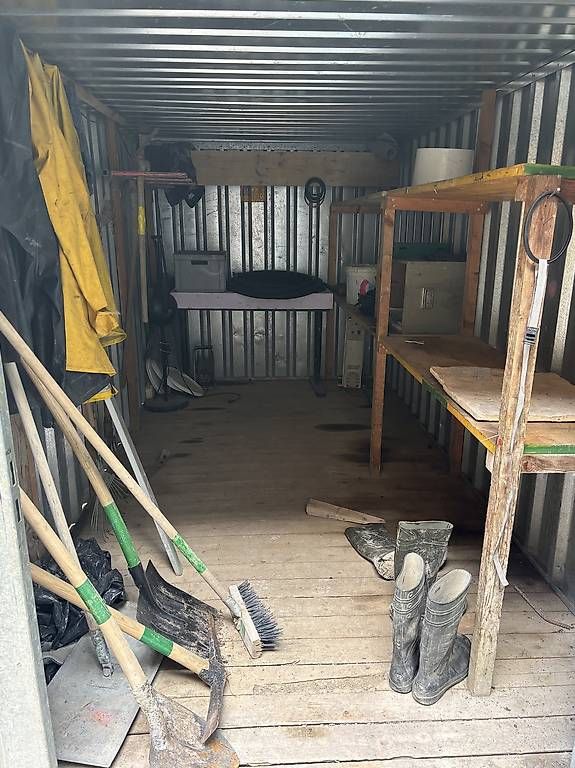 Contenitori edile: Werkzeug-Container – Usato da Unteriberg venduto da Aukver 1