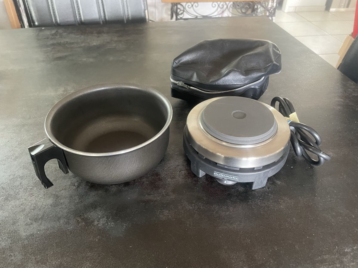 Elettrodomestici da cucina: Petit Réchaud Électrique + Récipient – Usato da Vallamand venduto da Bricbracbroc82