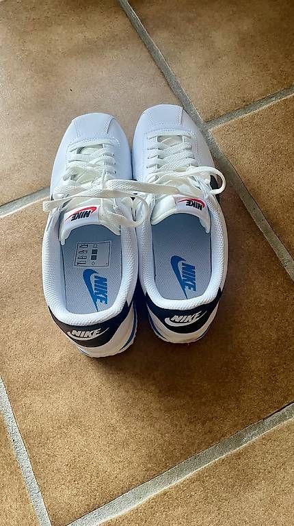 Herrenschuhe: Nike Cortez Sneaker – Gebraucht aus Gerlafingen von Flavia9 2