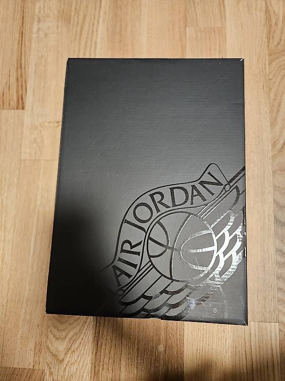 Scarpe da uomo: Jordan 1 Low in Beige - Gr. 43 – Nuovo e nell'imballaggio originale da Bern venduto da erh_68vj 2