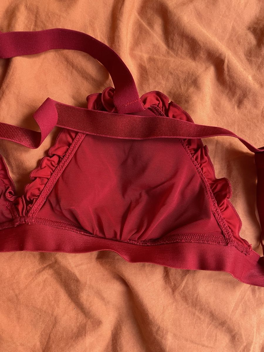 Altra biancheria intima: Roter BH/Bikini, Grösse ca. S/M – Usato da Zürich venduto da Carlajimena 3