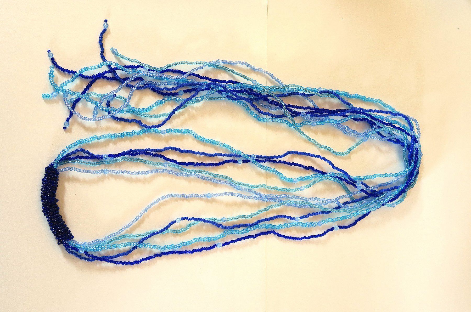 Catenine: Gürtel/Kette Glasperlen 5 Reihen – Usato da Brittnau venduto da marlenestone 2