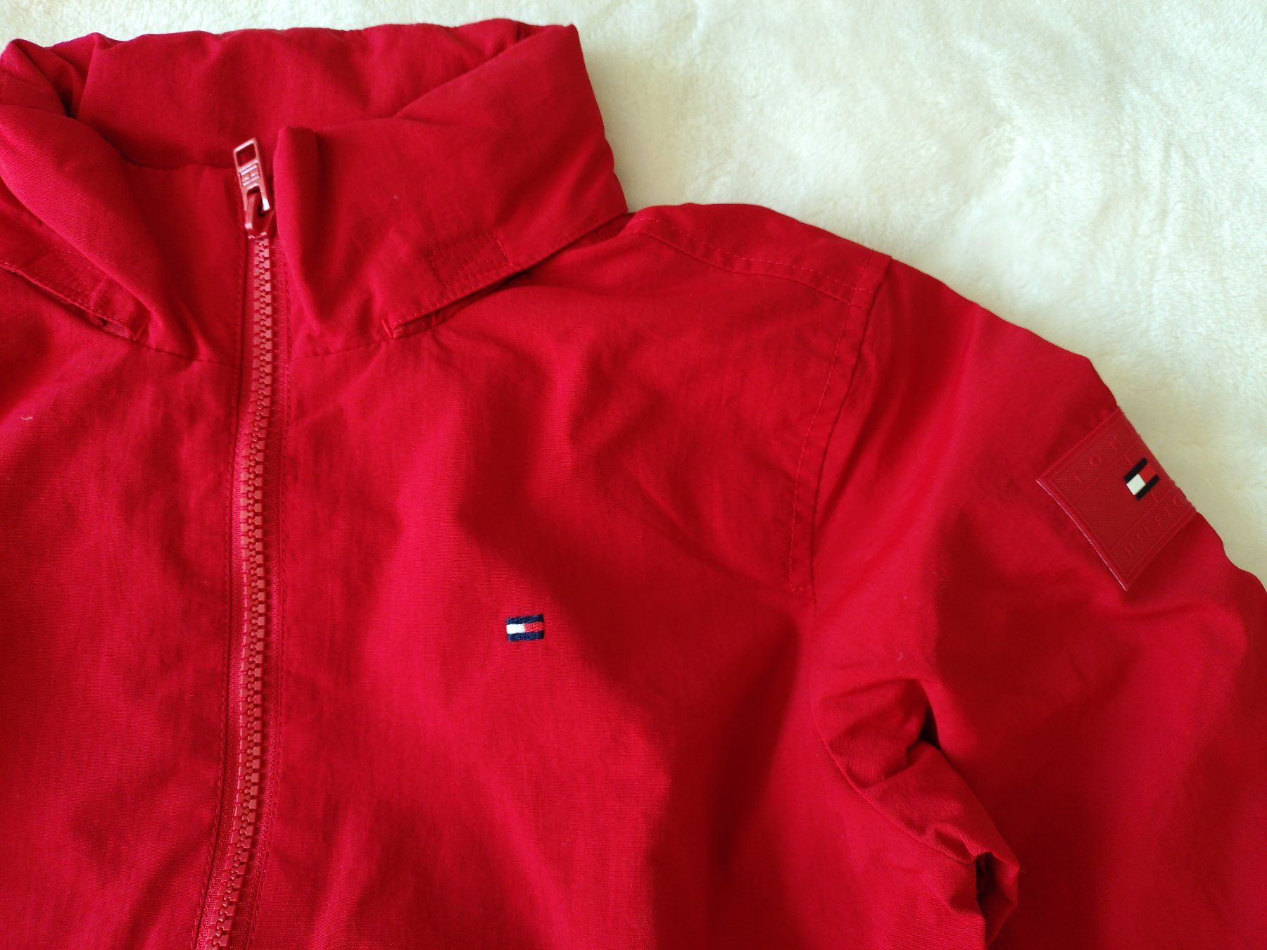 Tommy Hilfiger Giacche & Cappotti: TommyHilfiger Jungen EssentialJacket 140 – Nuovo (secondo la descrizione) da Bottmingen venduto da Malina_Outlet 1