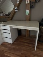 Schreibtisch + IKEA MICKE 